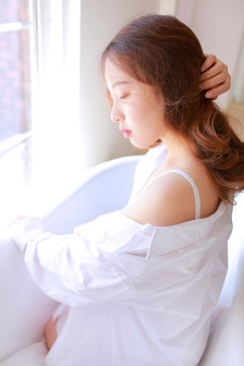 女性私密粉嫩部位SPA